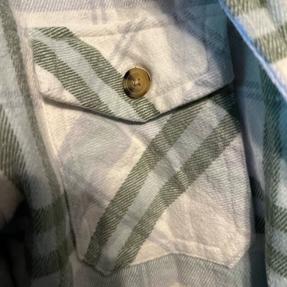 Shacket - Picture 4 of 6